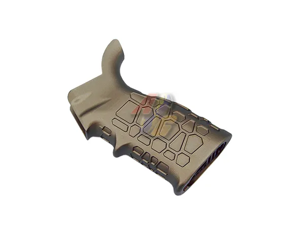 G&P CNC Alumnium Honeycomb Heat Sink Grip for M4/ M16 AEG Series (Sand)