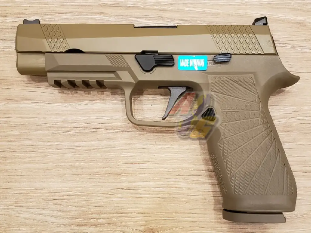 WE F17 V2 GBB Pistol - TAN