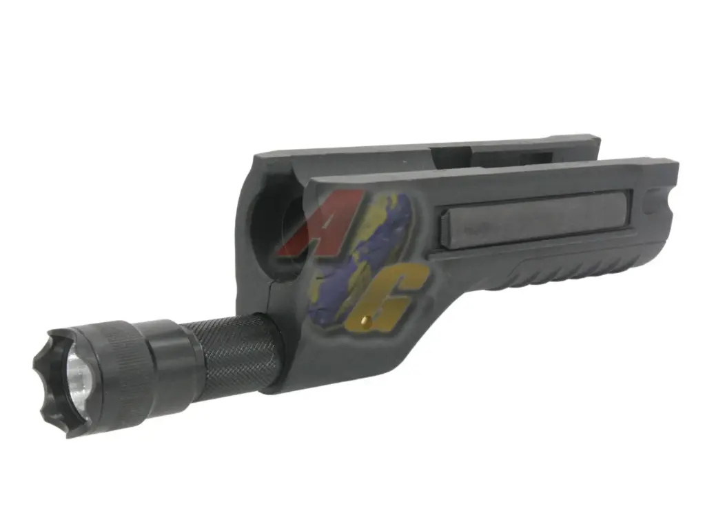 [GP-GP406] G&P Shotgun Handguard With T8 Tactical Light for Maruzen M870 Gas Series